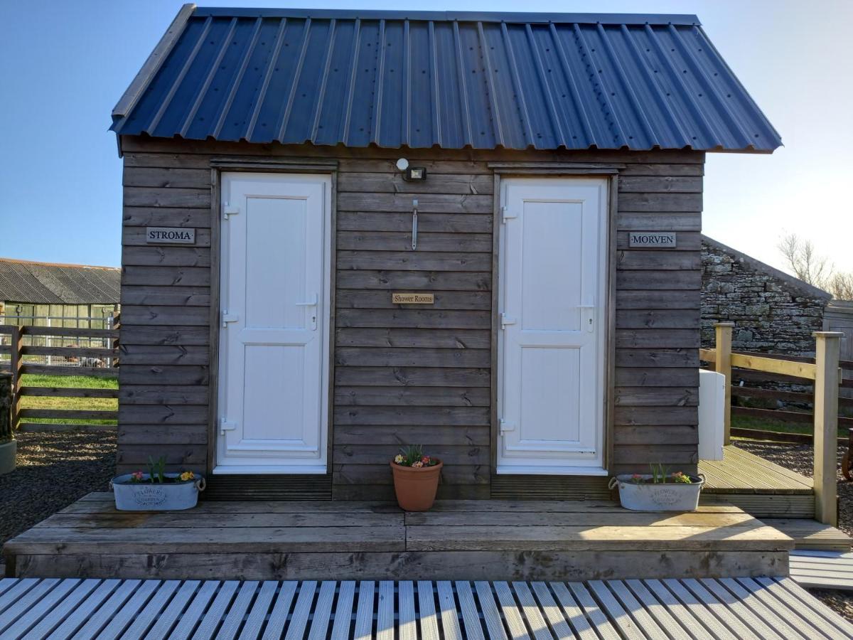 Hillside Camping Pods And Shepherd'S Hut Wick  Bagian luar foto
