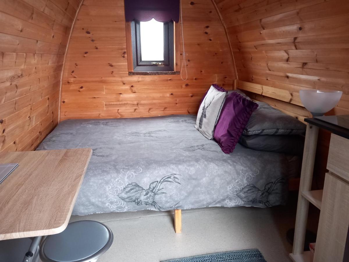 Hillside Camping Pods And Shepherd'S Hut Wick  Ruang foto